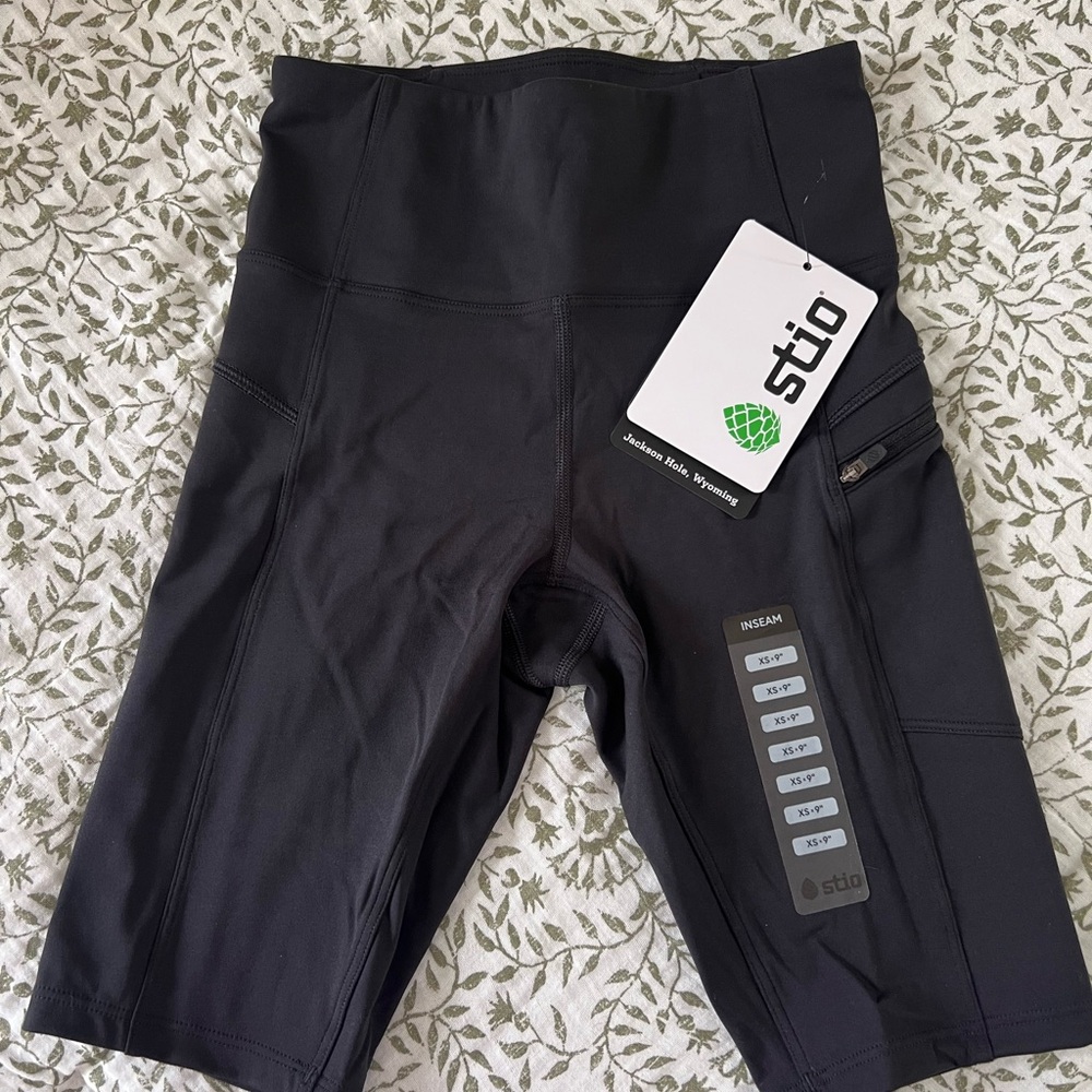 Stio Size XS Women's Black Shorts